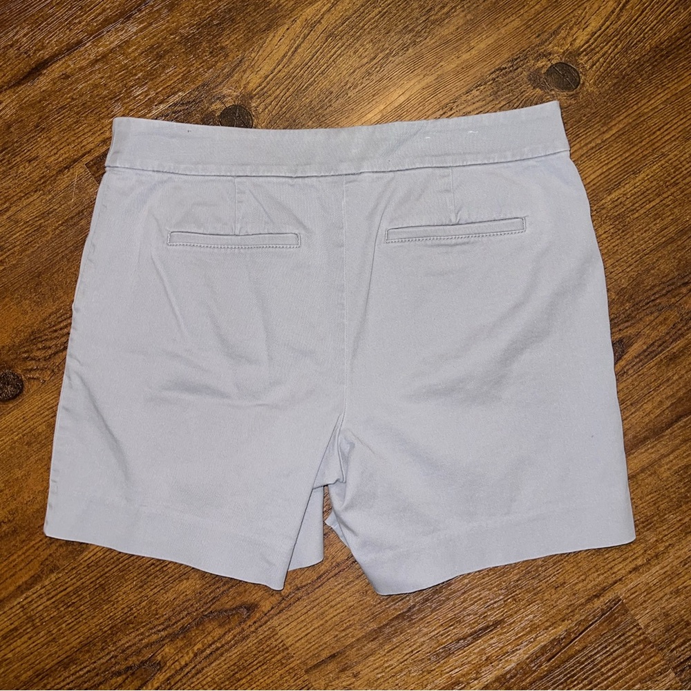 LOFT Soft Gray Riviera Shorts Casual Chic Women’s Size 8 - Picture 3 of 7